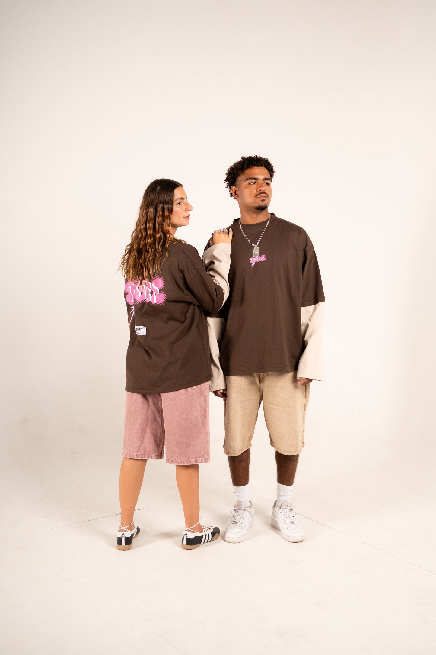 UNME.T Oversized longsleeve Tee Brown & Cream