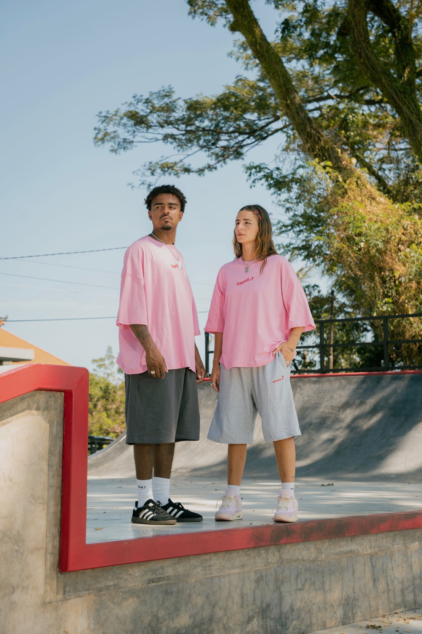 CHERRY Oversized Tee Pink