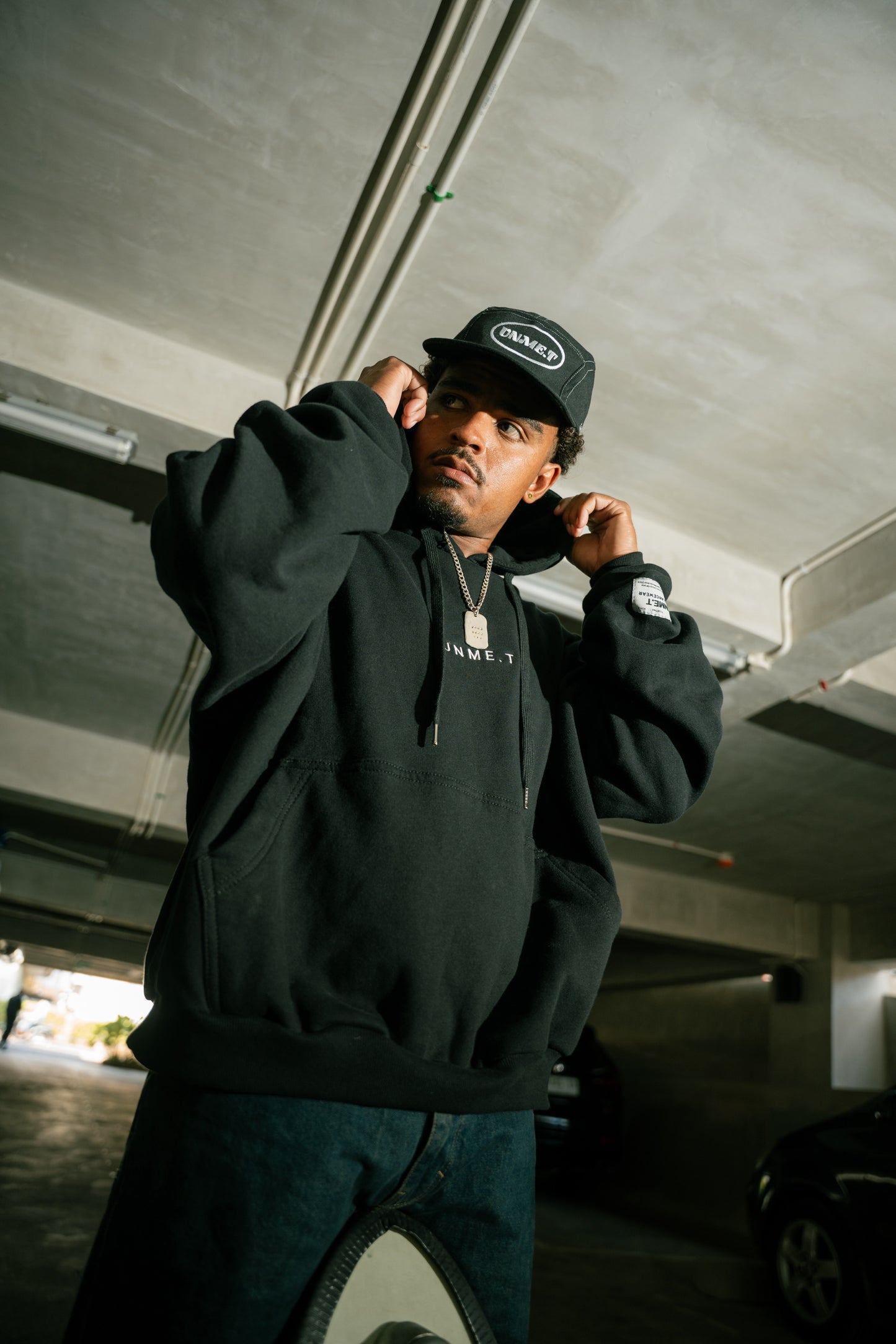 UNME.T Oversized Hoodie Black
