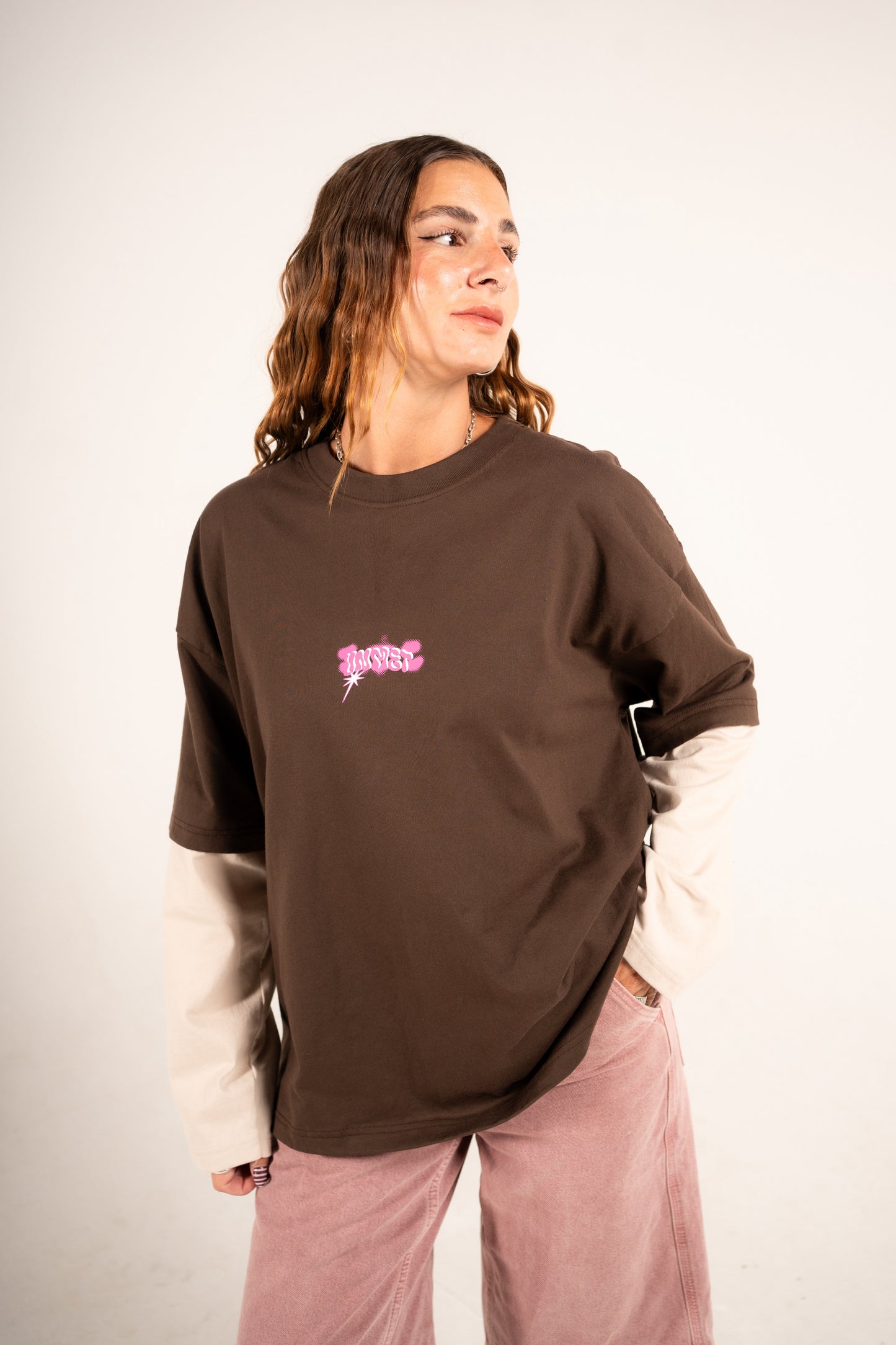 UNME.T Oversized longsleeve Tee Brown & Cream
