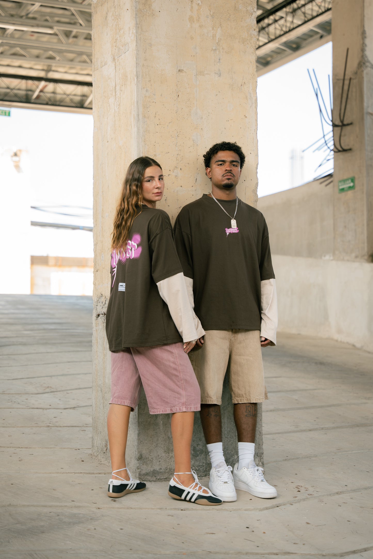 UNME.T Oversized longsleeve Tee Brown & Cream