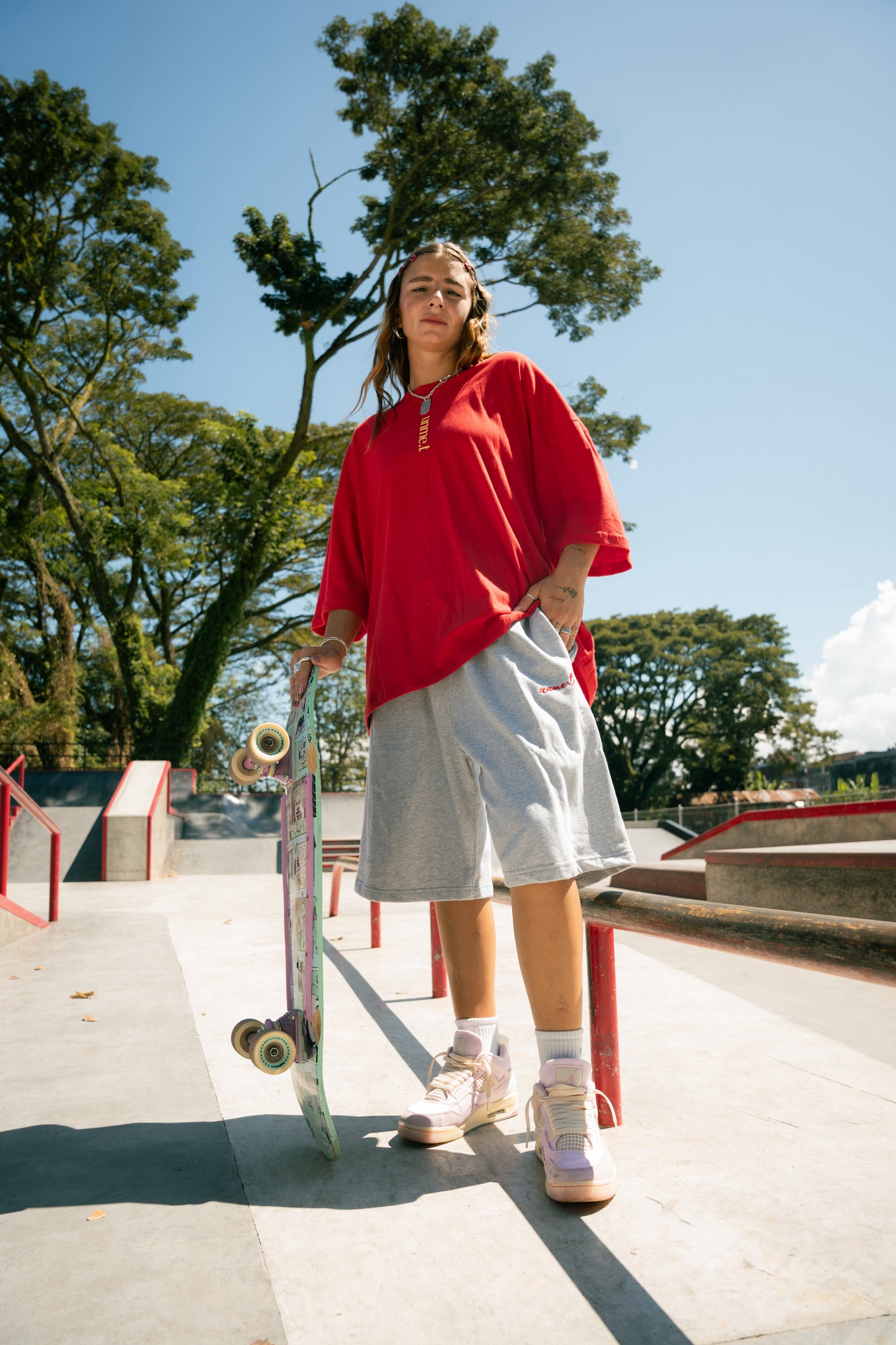 UNME.T Jogger Bermuda Shorts Misty grey